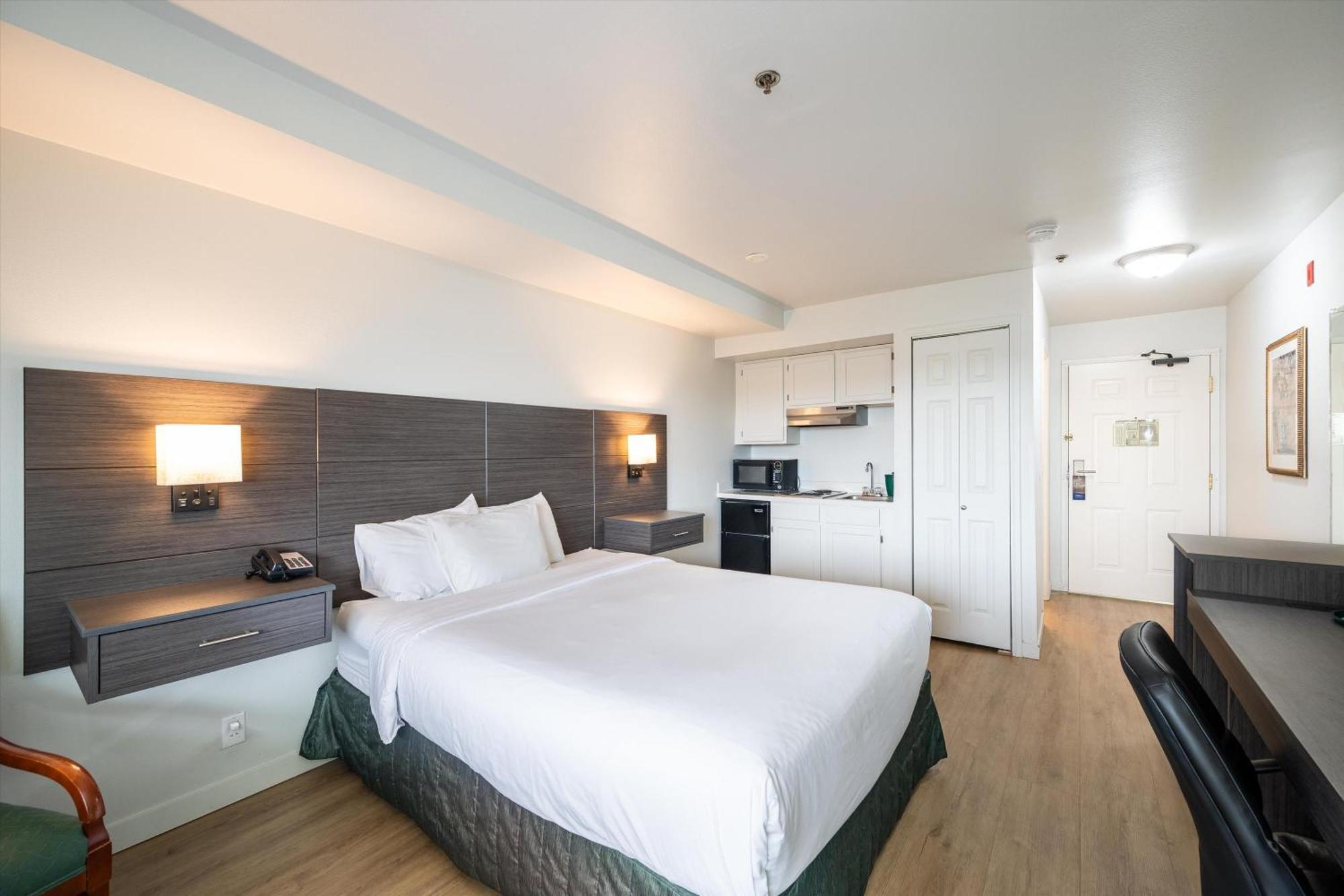 Baymont Inn & Suites By Wyndham Bellingham Exterior foto