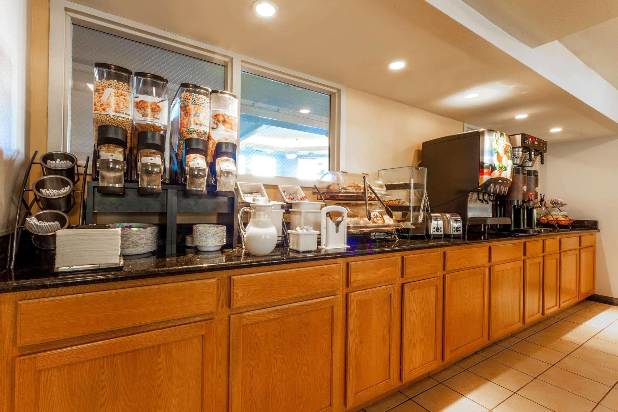 Baymont Inn & Suites By Wyndham Bellingham Exterior foto